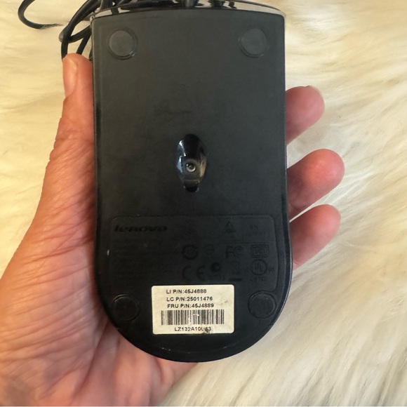 Lenovo USB Wired Optical Mouse M-U0025-O Black 3-Button with Scroll Wheel - Picture 4 of 7